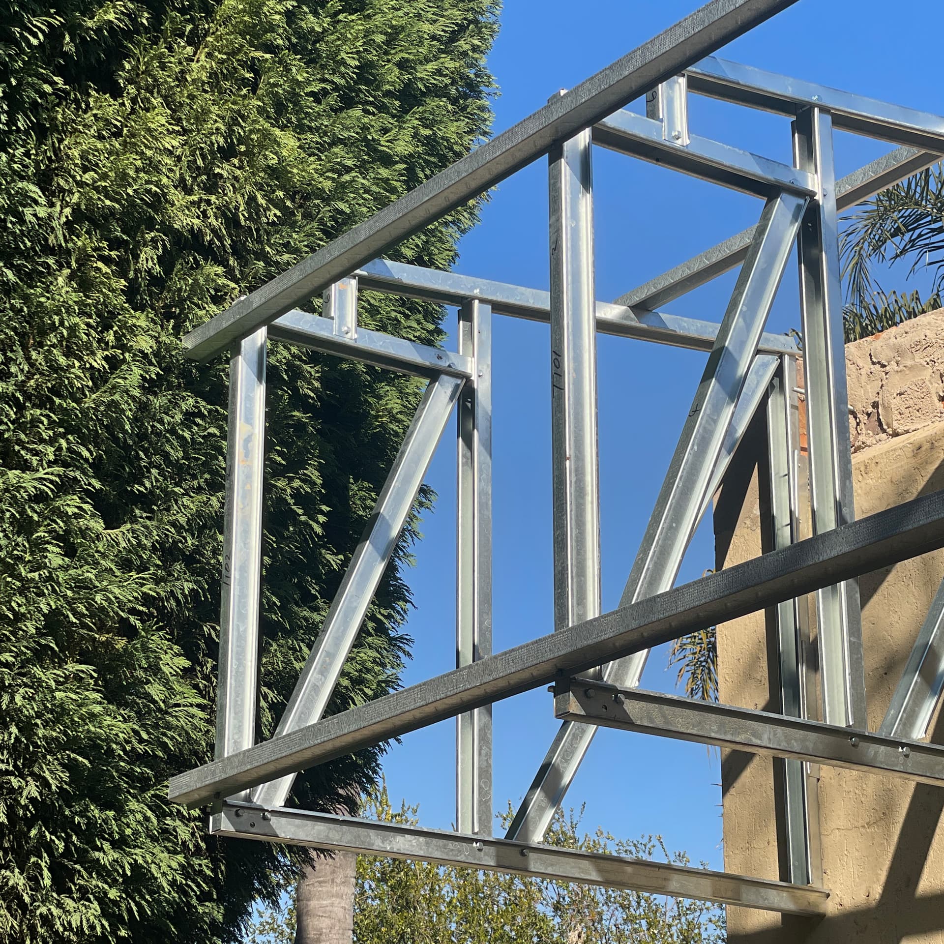 Efficient steel assembly