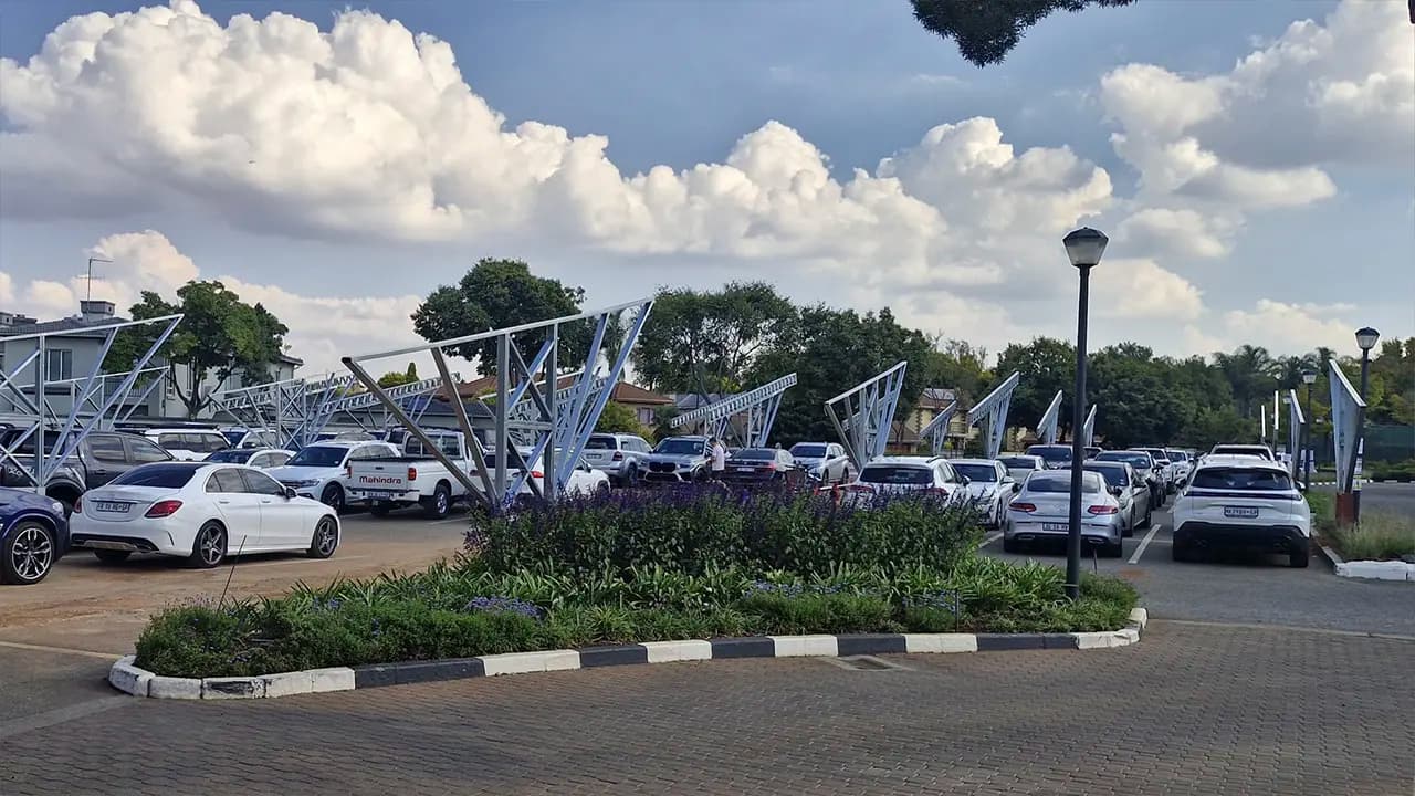 Smart Steel solar carport detail view